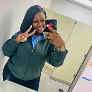 Meet your Posher, Chanell